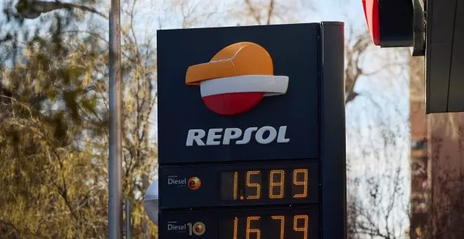 Ecologistas en Acción, CECU y Greenpeace denuncian a Repsol por "publicidad engañosa"