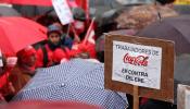 La Audiencia Nacional da 5 días a Coca-Cola para que diga cuántos trabajadores readmitirá