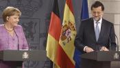 Paseo en solitario de Merkel y Rajoy por el Camino de Santiago