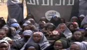 Asociaciones feministas reclaman una acción mundial para liberar a las niñas nigerianas secuestradas