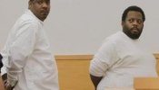 Liberan a dos hombres tras 21 años en prisión al demostrarse su inocencia en un triple homicidio