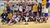 Las jugadoras de un equipo de balonmano posan desnudas en una revista para buscar patrocinador