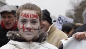 La Marea Blanca vuelve a la calle para celebrar su victoria