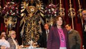 Ana Botella pide al Cristo de Medinaceli "trabajo" para los madrileños