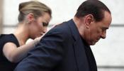 Berlusconi renuncia al título de Cavaliere tras ser inhabilitado por el 'caso Mediaset'