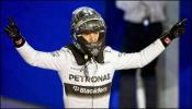 Rosberg le roba la 'pole' a Hamilton en Bahrein y Alonso saldrá noveno