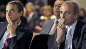 El exministro Sebastián propone dejar solo las tres autonomías históricas y "diluir" las demás