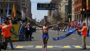 El maratón de Boston registra más participantes un año después de los atentados