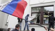Prorrusos toman la sede del Gobierno de Lugansk, en el sureste de Ucrania