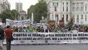 "Los recortes dejan a miles de jóvenes al borde del abandono de sus estudios"