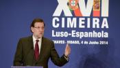 Rajoy menosprecia a CiU y alaba a Rubalcaba por apoyar la ley de abdicación del rey