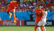 Van Gaal y Robben lanzan a Holanda al primer puesto