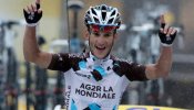 El francés Kadri triunfa en la primera montaña y Nibali aguanta a Contador