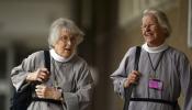La Iglesia de Inglaterra vota 'sí' a la ordenación de mujeres obispo