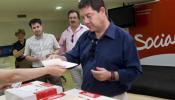 El PSOE pide al TC la suspensión cautelar de la ley electoral de Cospedal