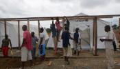 Escapan 17 enfermos de ébola tras el ataque armado a un centro de aislamiento en Monrovia