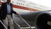 Margallo despega hacia Samoa en un nuevo avión tras la avería