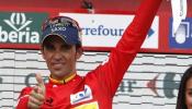 Contador finiquita la Vuelta en Ancares