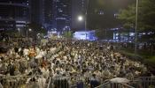 Estudiantes chinos "ocupan" el centro de Hong Kong por el sufragio universal