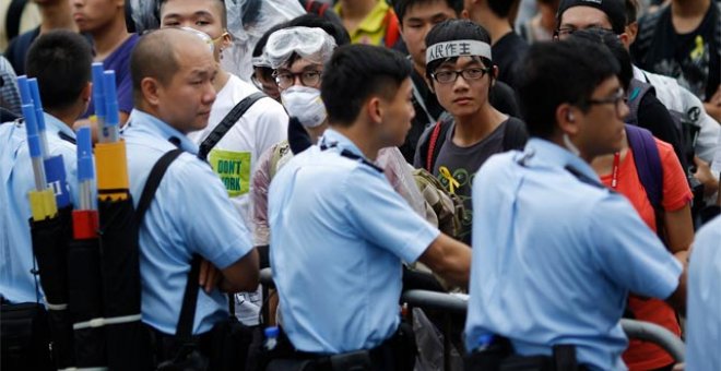 El Gobierno de Hong Kong llama a los manifestantes a poner fin "inmediatamente" a las protestas
