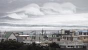 Japón se prepara para el impacto del tifón más potente del año