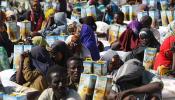 Miles de somalíes huyen de la hambruna en patera a Yemen