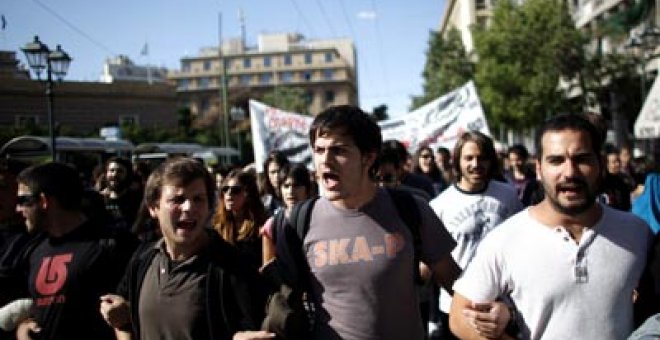 El déficit de Grecia sigue creciendo a pesar de los recortes