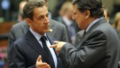 Sarkozy: "España no está en primera línea de la crisis gracias a Zapatero y Rajoy"