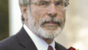 Gerry Adams cree que Otegi tiene que participar en el proceso de paz