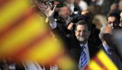 Rajoy se resiste a hablar de recortes y promete "decisiones urgentes"