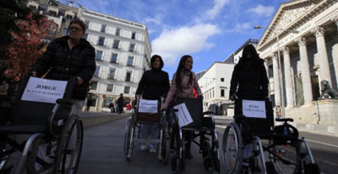 Los dependientes salen hoy a la calle contra los recortes de Rajoy