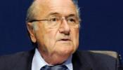 Blatter se disculpa por sus comentarios sobre el racismo