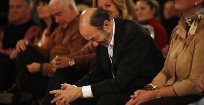 Rubalcaba se propone acabar con el militante "que vota y se va"