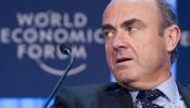El ministro español de Economía dice en Davos que la zona euro necesita impulsar el crecimiento y el empleo