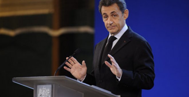 Sarkozy atiza a España para justificar sus ajustes