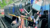 Medio centenar de muertos en Buenos Aires al chocar un tren contra el tope de estación