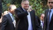 Venizelos presenta su dimisión como ministro de Finanzas griego