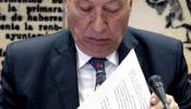 Margallo: pensar que la cacería daña a la Corona es una "estupidez"