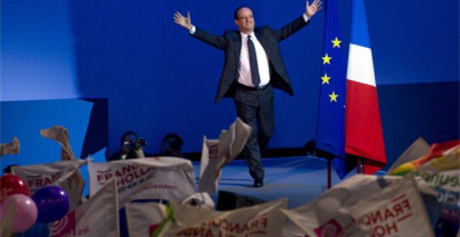 Hollande cree que su previsible victoria ha hecho cambiar a Merkel