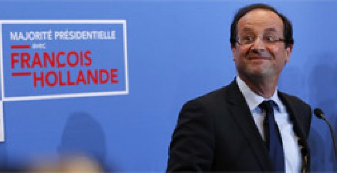 Hollande estrena la presidencia francesa con una visita a Merkel
