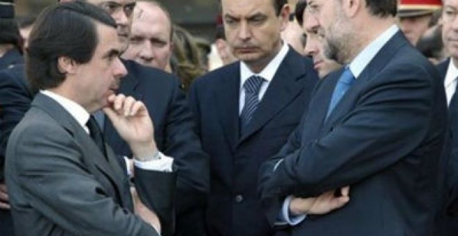 Denuncian a Aznar, Rajoy y Zapatero por permitir el "saqueo" de España