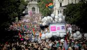 "¡Me caso hoy, que se joda Rajoy; me caso con ella, que se joda Botella!"