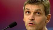 Tito Vilanova: "No pienso en el Madrid, el aliciente es ganar al Granada"