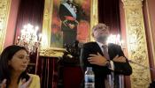 El alcalde de Ourense formaliza su dimisión y deja su acta de concejal