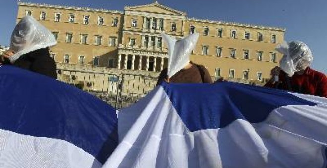 Unos 5.000 griegos se manifiestan contra las políticas de austeridad