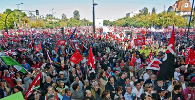 Una multitud inundó Sevilla