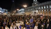 La 'marea blanca' cierra su segunda jornada de huelga con una masiva manifestación en el centro de Madrid