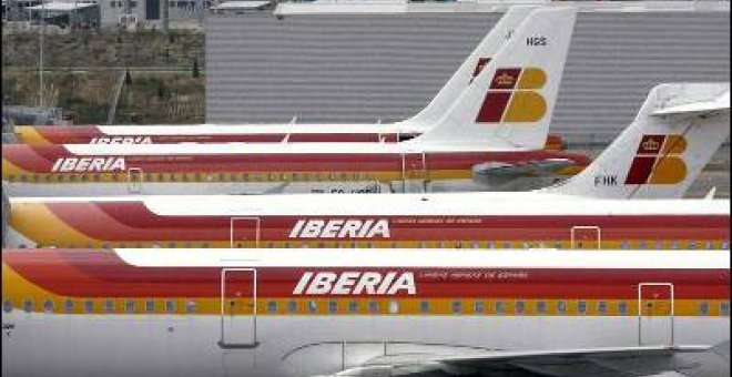 Los sindicatos de Iberia anuncian movilizaciones y acusan a la compañía de "chantaje"