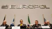 La Europol destapa una gran red corrupta que amañó 150 partidos