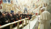 El Vaticano dice que se quiere presionar a los cardenales "con noticias falsas"